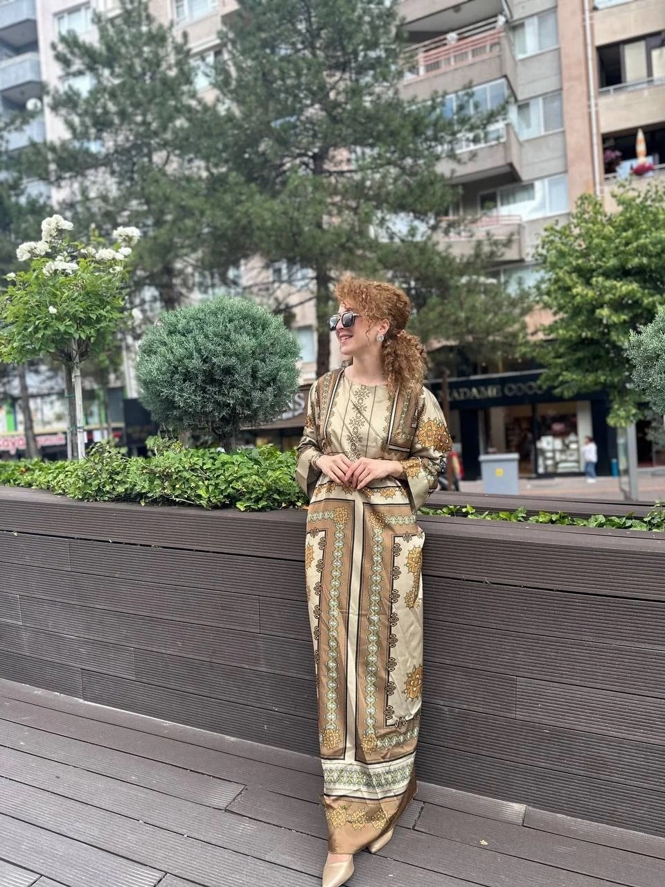 Noi 53257 Camel Saten Kumaş Desenli Elbise