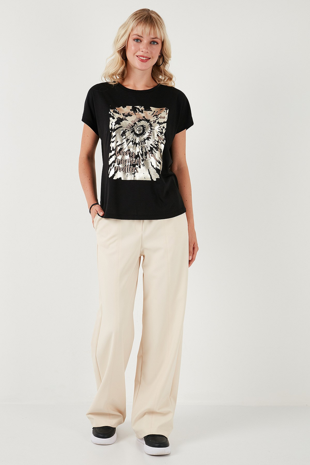 Baskılı Bisiklet Yaka Regular Fit Kadın T Shirt 6671001 SİYAH