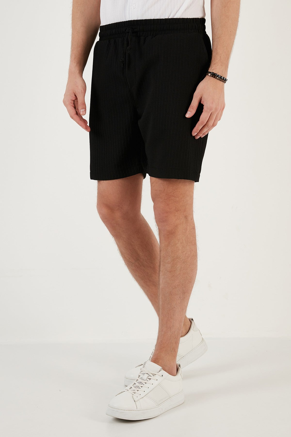 Belden Bağlamalı Cepli Slim Fit Erkek Short CF24S657850 SİYAH