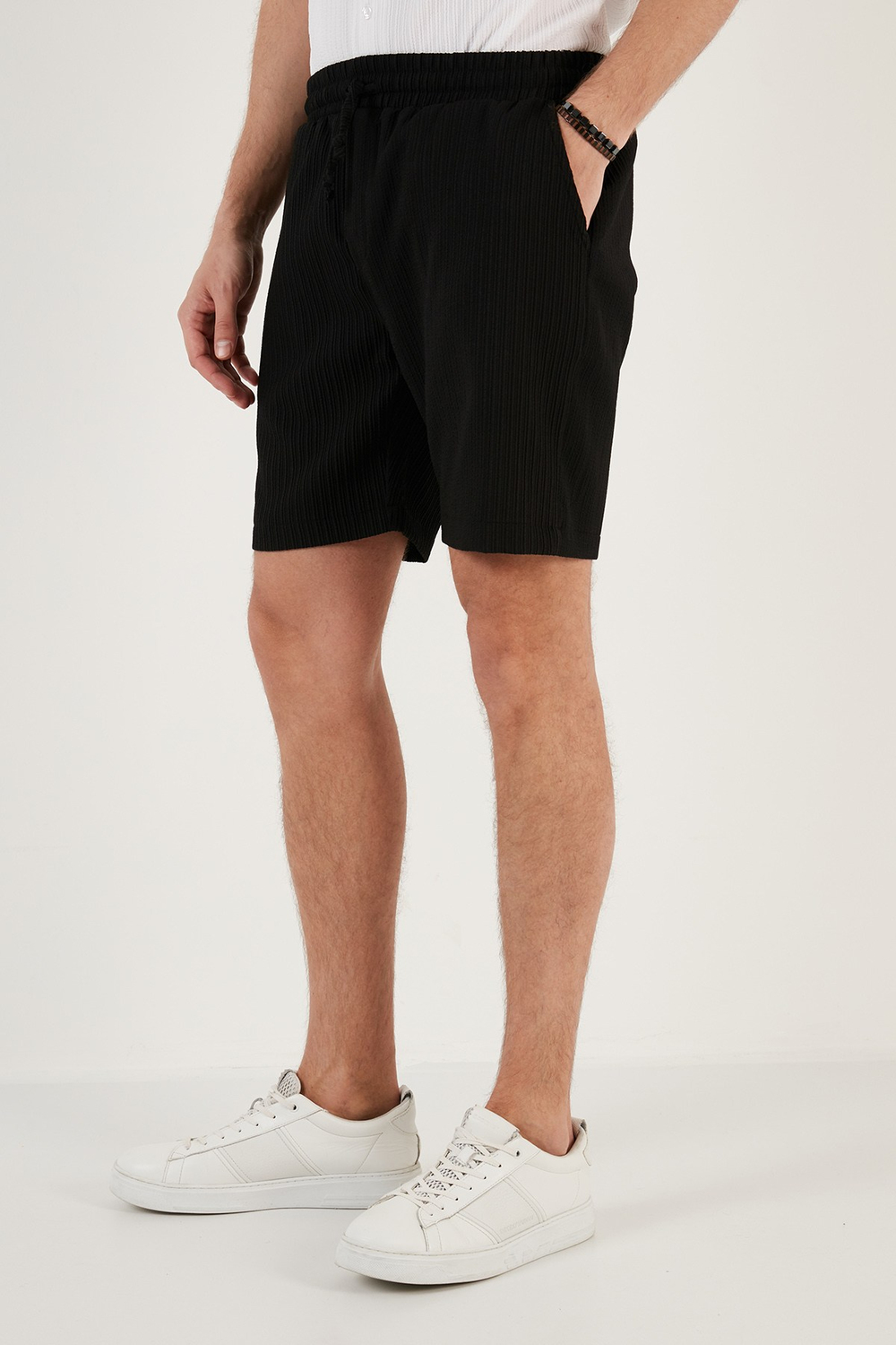 Belden Bağlamalı Cepli Slim Fit Erkek Short CF24S657850 SİYAH