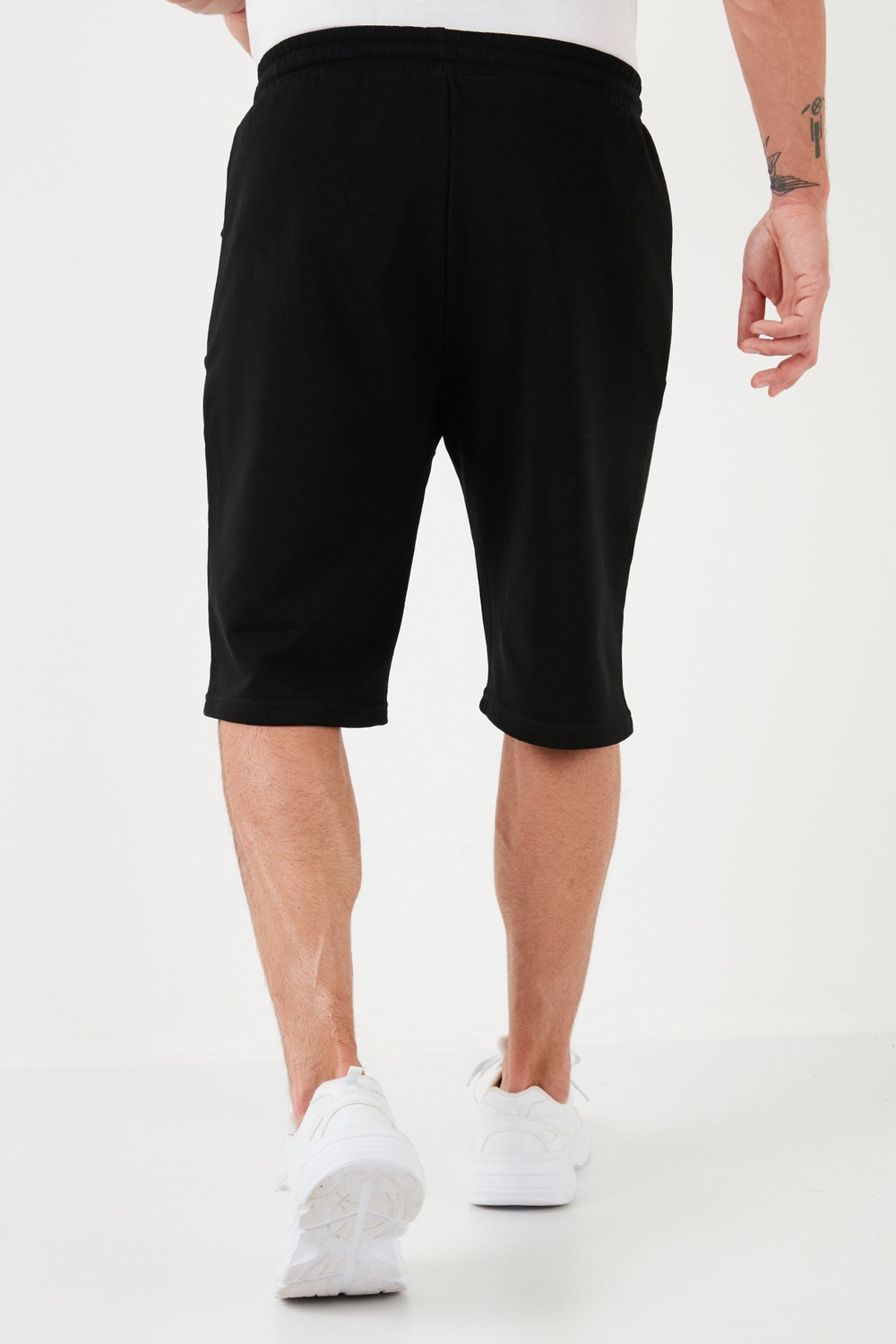 Belden Bağlamalı Pamuklu Cepli Regular Fit Erkek Short 5908047 SİYAH