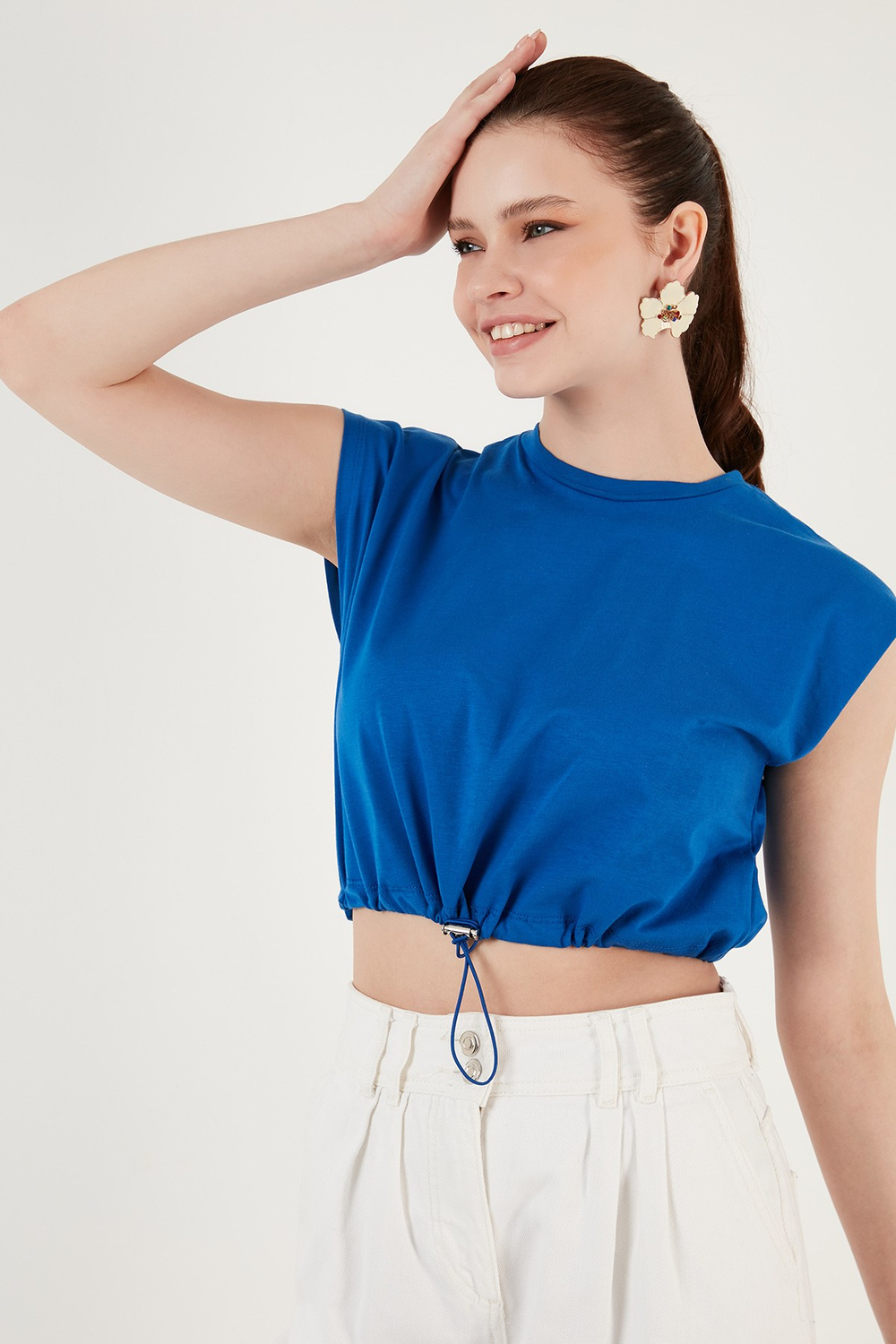 Bisiklet Yaka % 100 Pamuk Crop Kadın T Shirt 5865587 SAKS