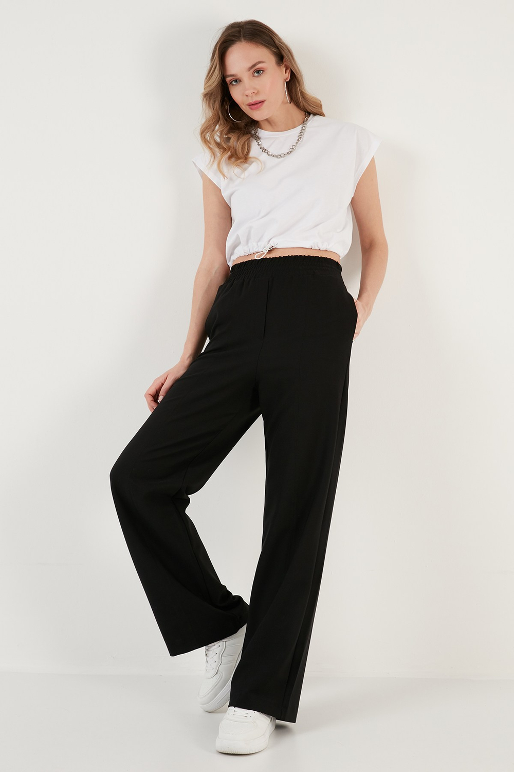 Bisiklet Yaka % 100 Pamuk Crop Kadın T Shirt 5865587 BEYAZ
