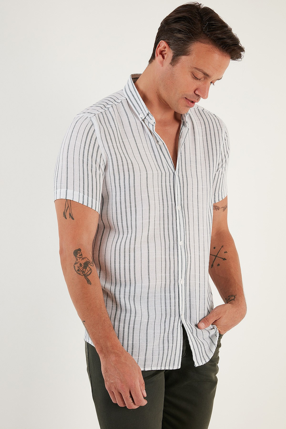 Çizgili Pamuklu Slim Fit Kısa Kollu Erkek Gömlek CF23S116097 BEYAZ-YEŞİL