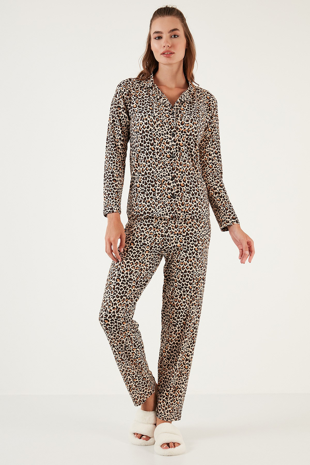 Desenli Beli Lastikli Gömlek Yaka Dokuma Kadın Pijama Takımı 6095660W4 LEOPAR