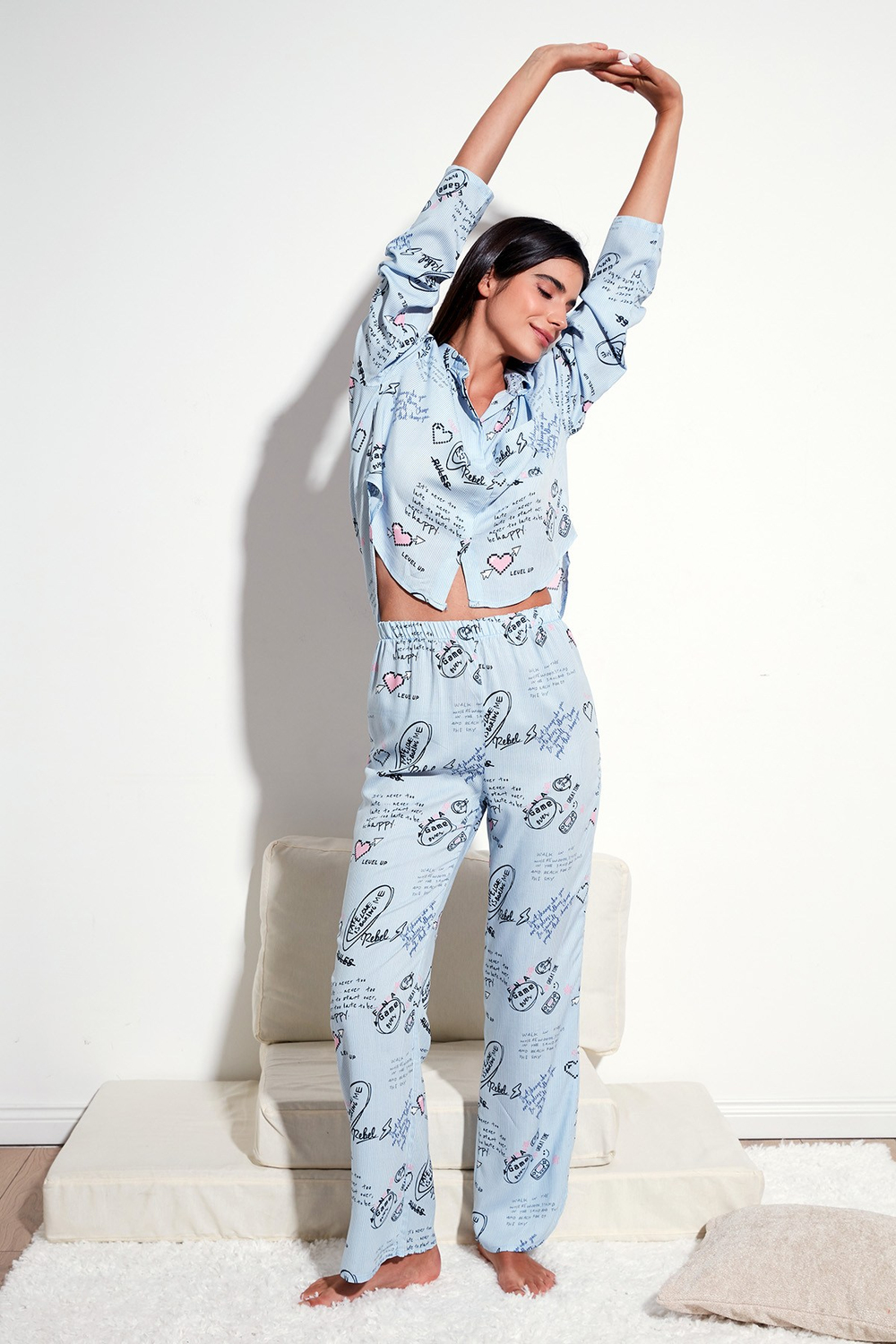Desenli Rahat Kesim Bol Paça Yazlık Kadın Pijama Takımı 6110014 AÇIK MAVİ