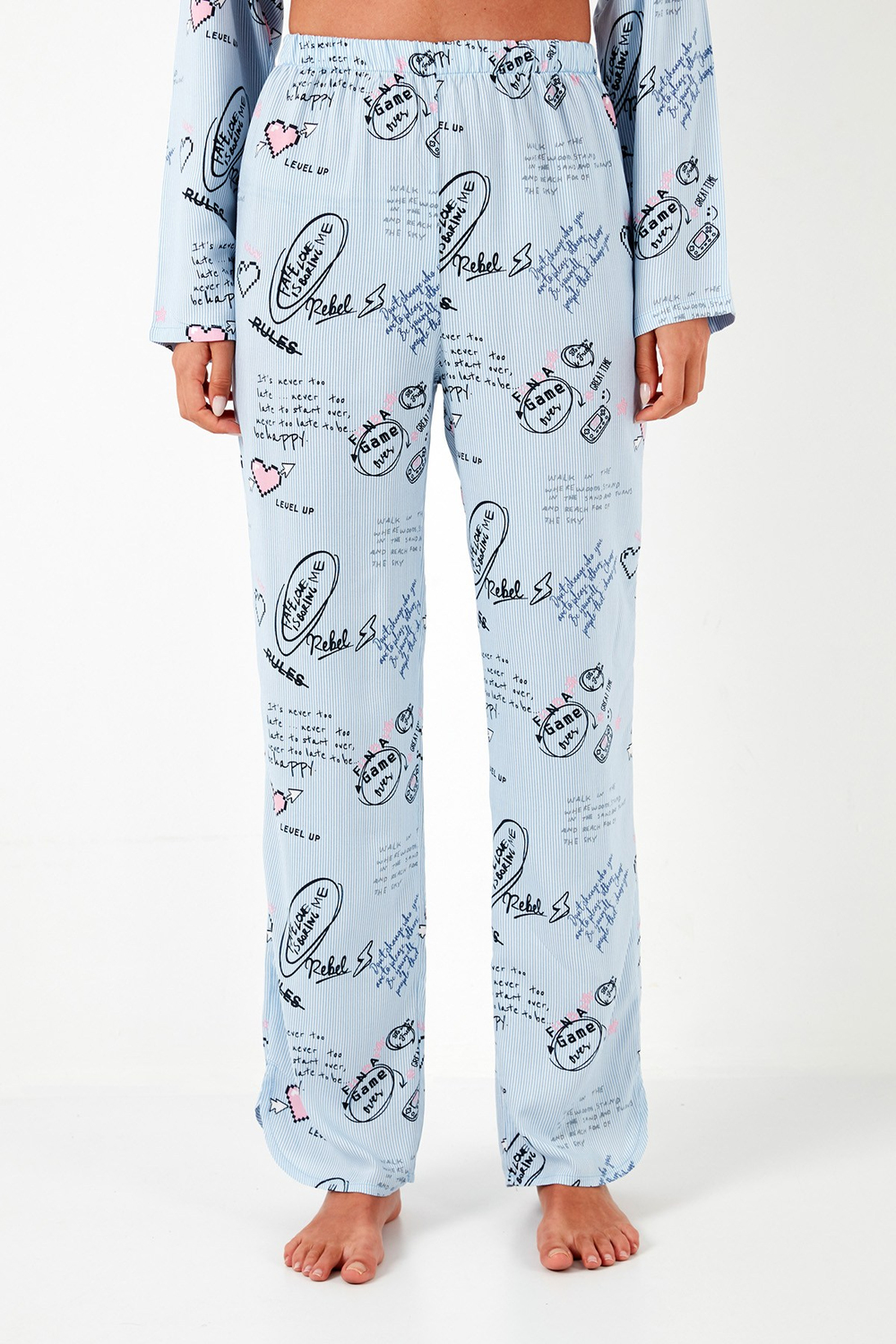 Desenli Rahat Kesim Bol Paça Yazlık Kadın Pijama Takımı 6110014 AÇIK MAVİ