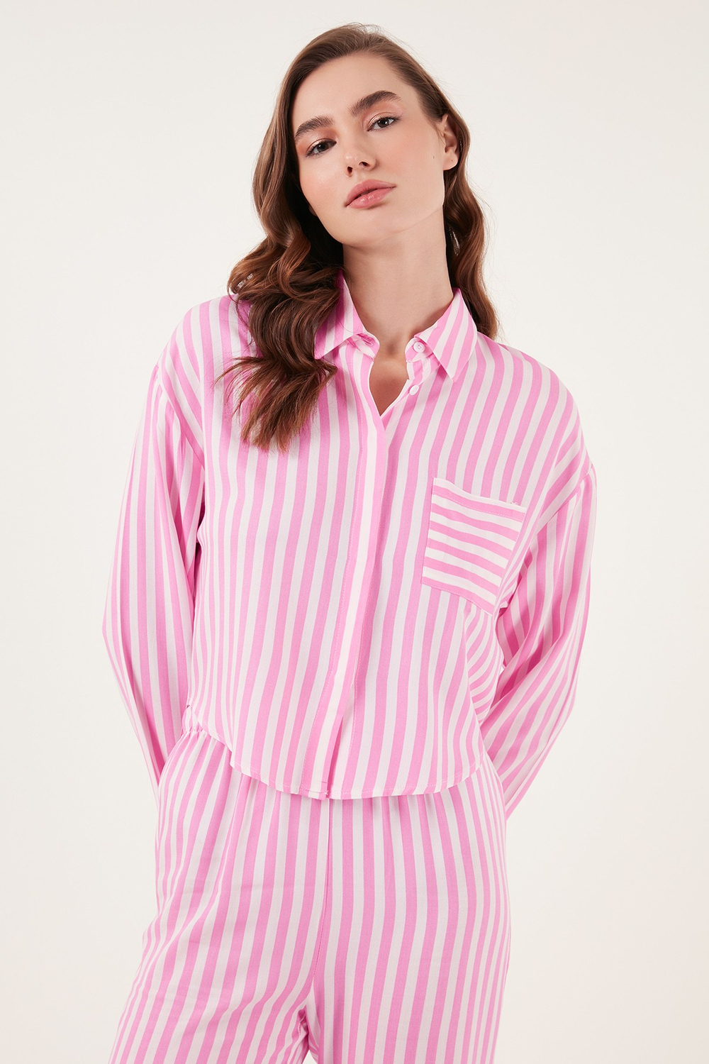 Desenli Rahat Kesim Bol Paça Yazlık Kadın Pijama Takımı 6110014 PEMBE