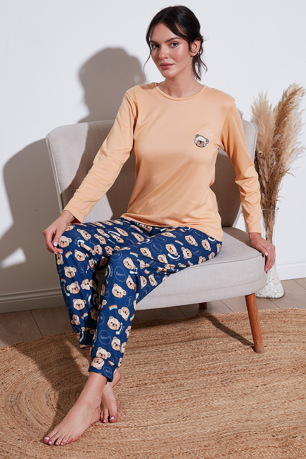 Desenli Yumuşak Dokulu Regular Fit Beli Lastikli Bisiklet Yaka Rahat Kadın Pijama Takımı 65714101 ŞEFTALİ