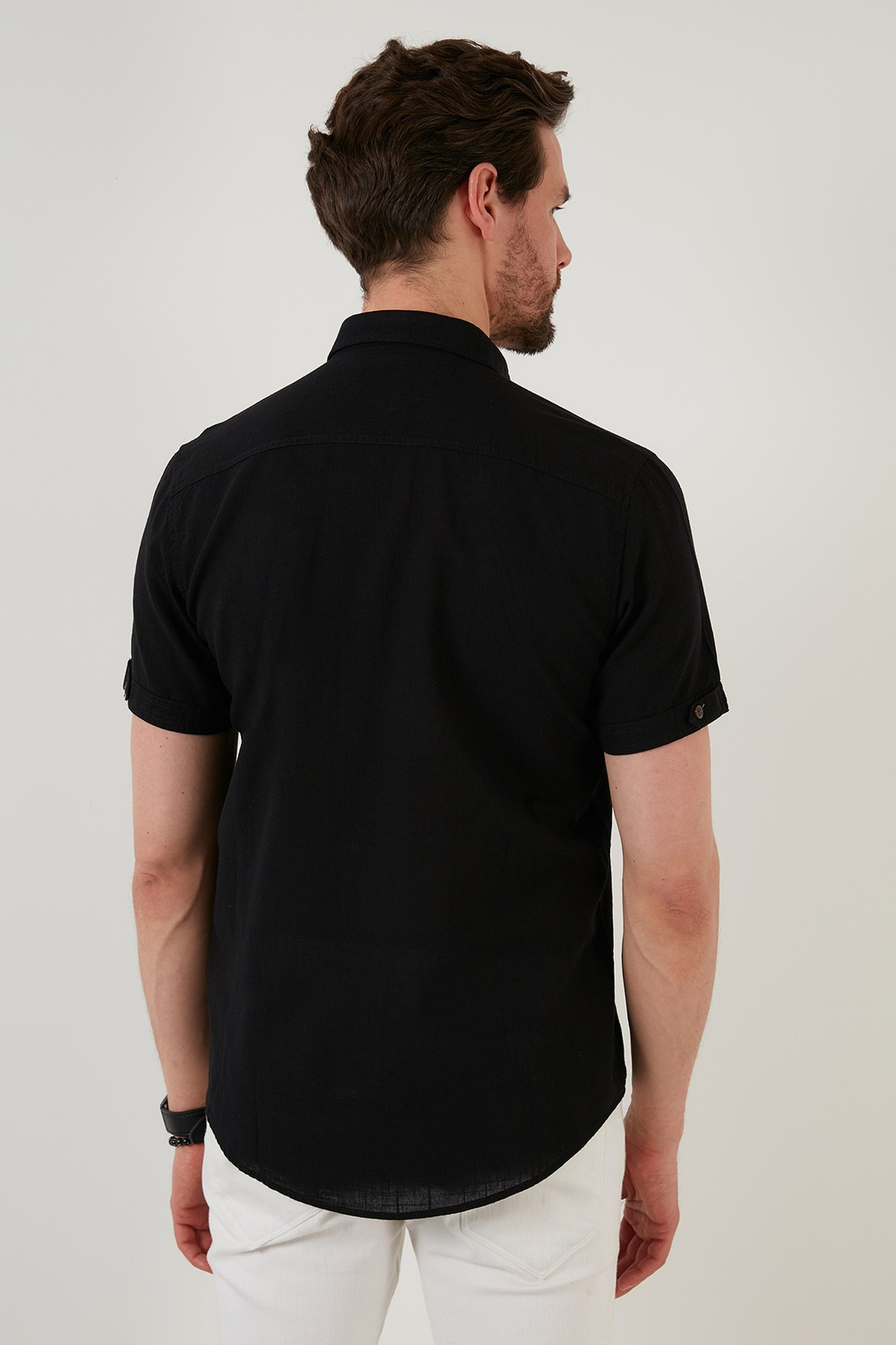 Düğmeli Yaka Pamuklu Slim Fit Cepli Erkek Gömlek CF21S111153 SİYAH