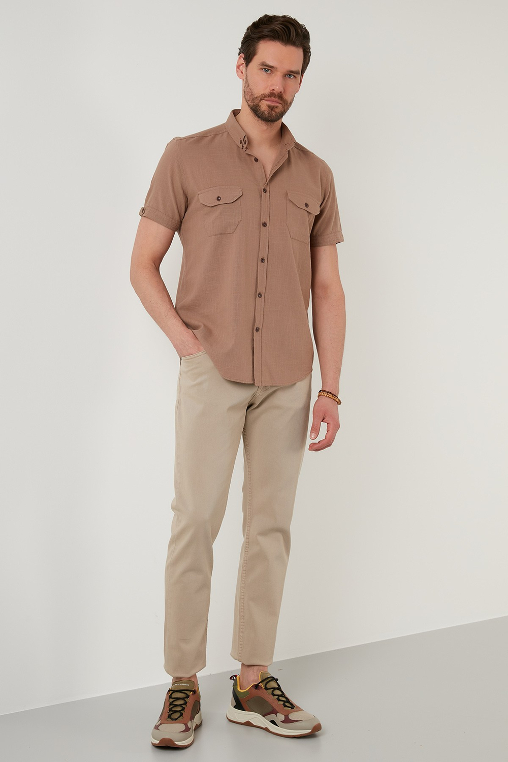 Düğmeli Yaka Pamuklu Slim Fit Cepli Erkek Gömlek CF21S111153 TOPRAK