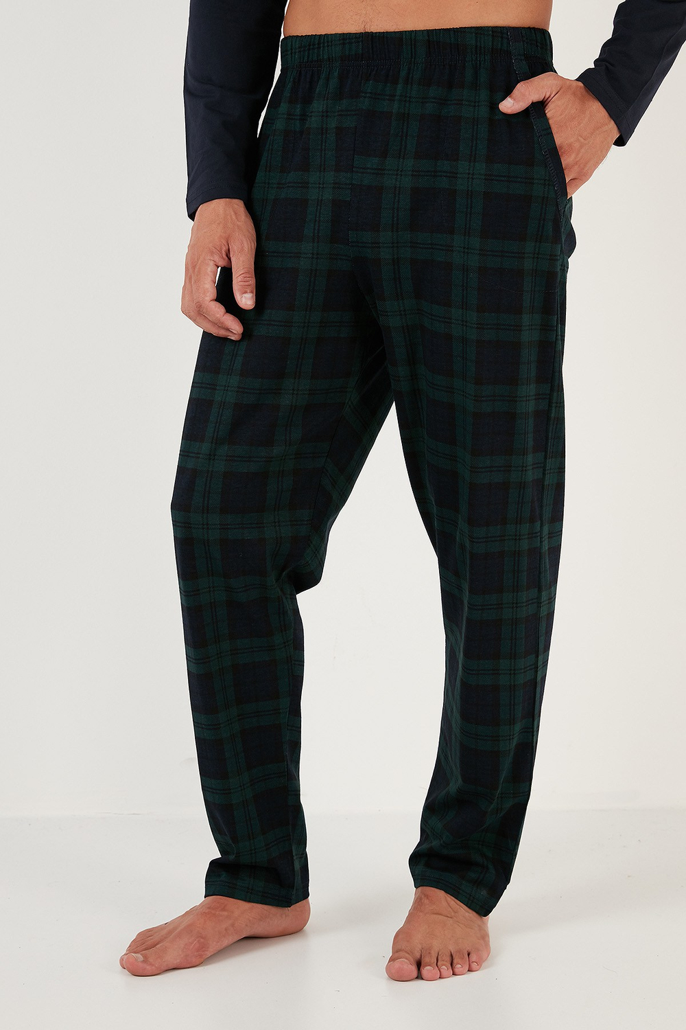Ekoseli Cepli Beli Lastikli % 100 Pamuk Regular Fit Erkek Pijama Takımı 6572001 LACİVERT