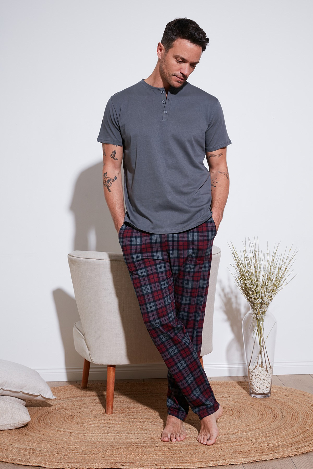 Ekoseli Pamuklu Beli Lastikli Regular Fit Kısa Kollu Erkek Pijama Takımı 6572004 FÜME