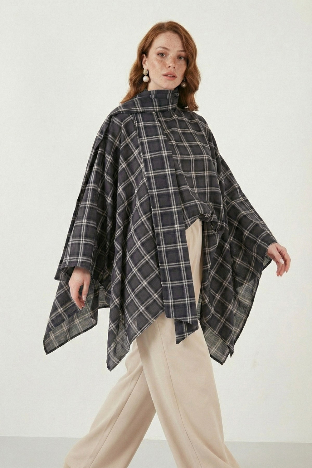 Ekoseli Pamuklu Oversize Fit Fular Yakalı Kadın Panço 6925472 LACİVERT