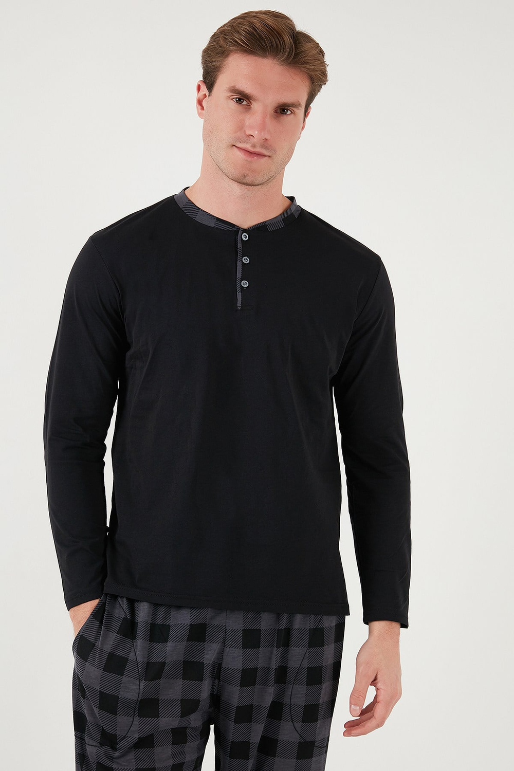 Ekoseli Pamuklu Regular Fit Uzun Kollu Erkek Pijama Takımı 60961005 SİYAH
