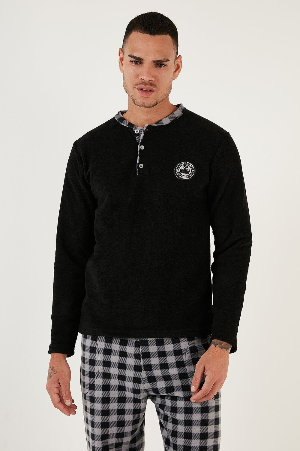 Ekoseli Regular Fit Düğmeli Bisiklet Yaka Kışlık Polar Erkek Pijama Takımı 60961002 SİYAH