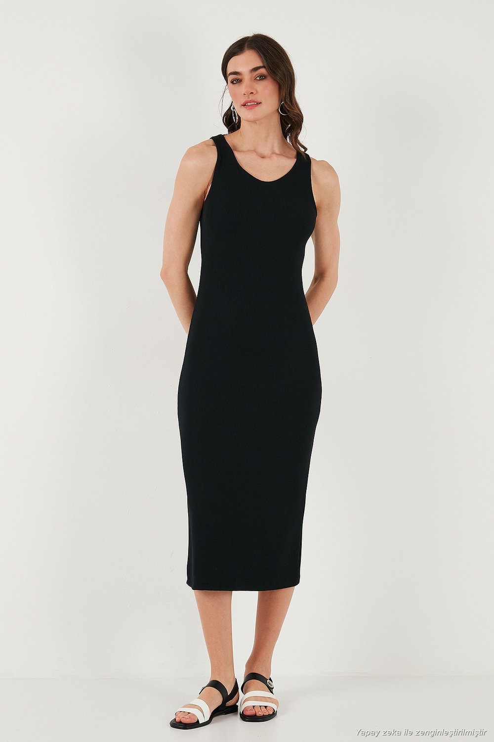 Fitilli Slim Fit Bisiklet Yaka Yırtmaçlı Midi Boy Kadın Elbise 5866101 SİYAH