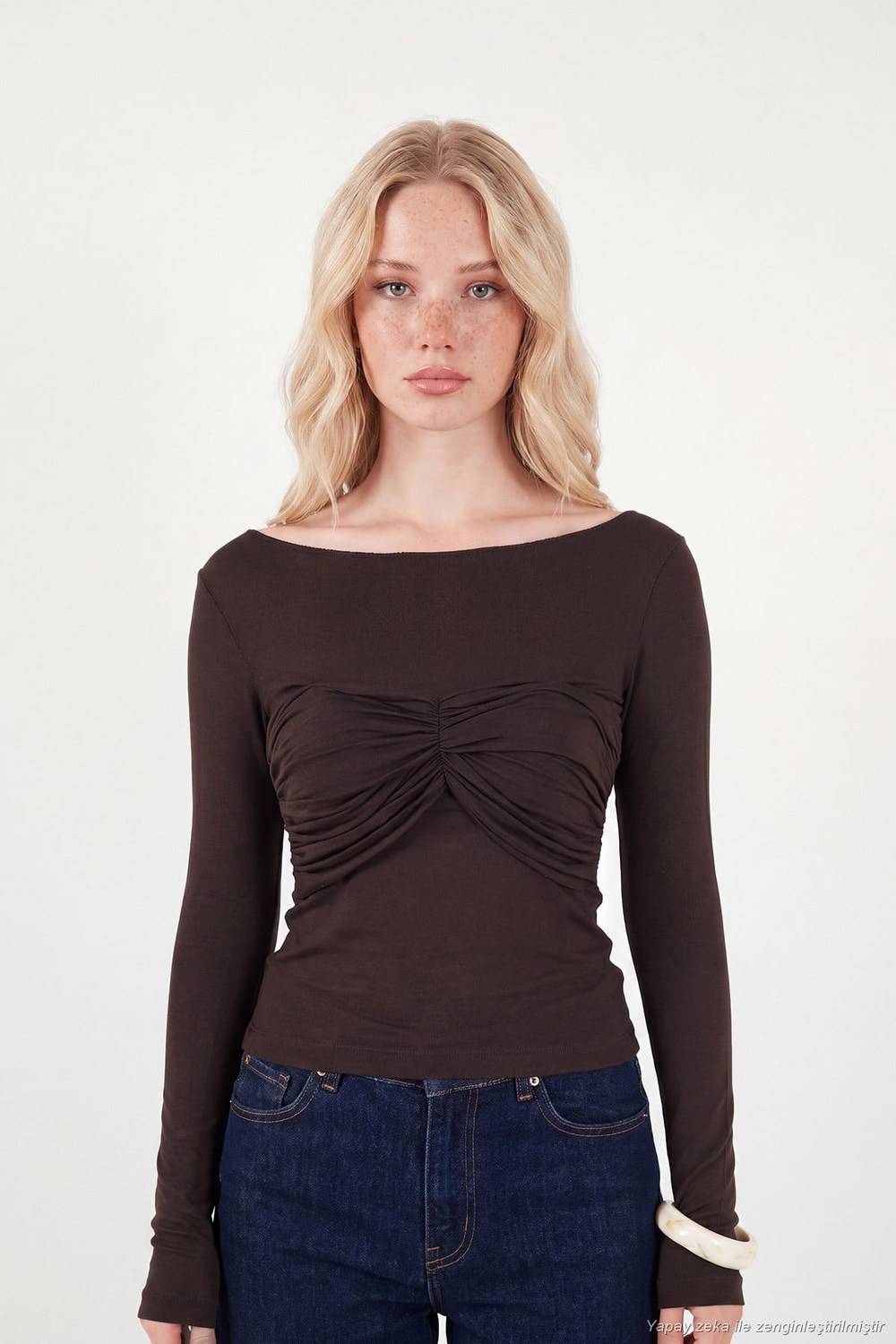 Göğüs Drape Detaylı Kayık Yaka Kadın Bluz 5867117 KAHVE
