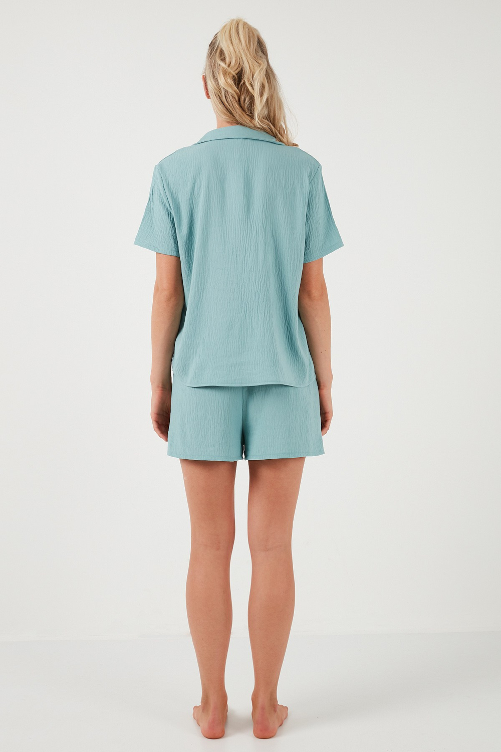 Gömlek Yaka Beli Lastikli Kısa Kollu Şortlu Kadın Pijama Takımı 611PT00123 MİNT