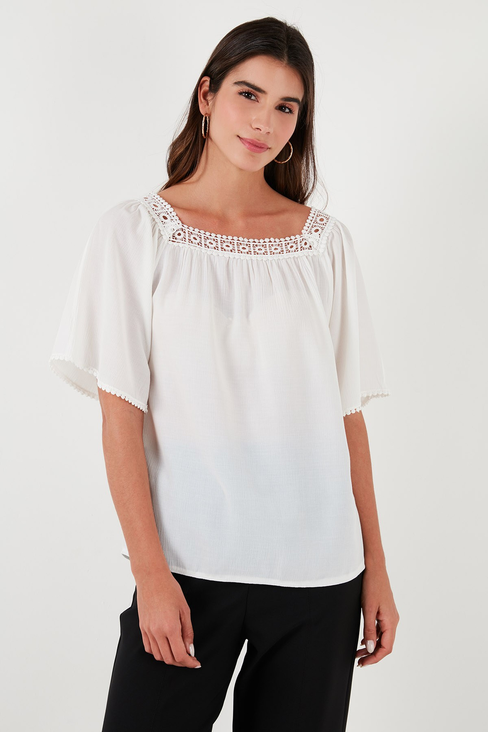 Güpürlü Regular Fit Kare Yaka Kadın Bluz 5865652 EKRU