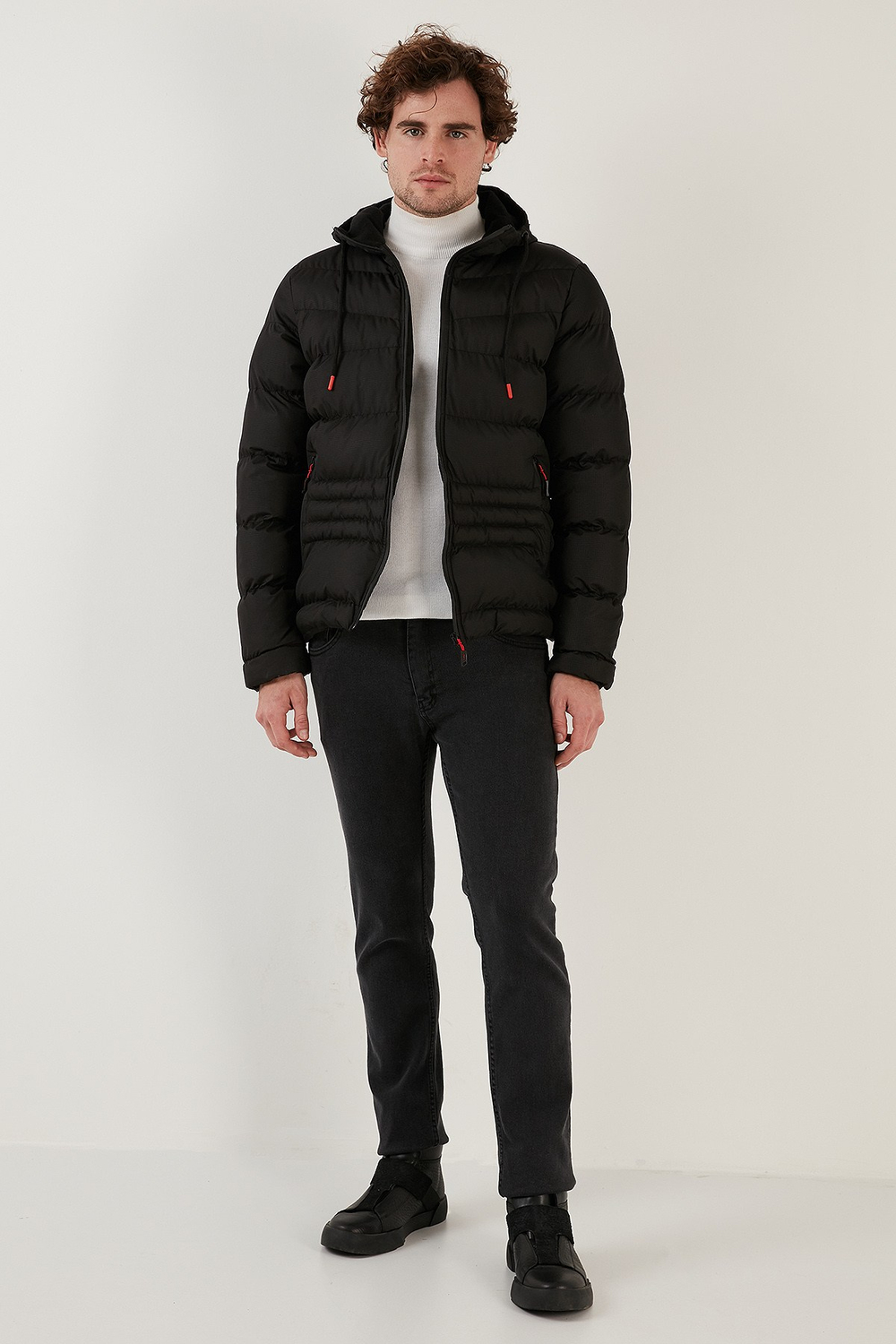 Kapüşonlu Cepli Slim Fit Şişme Erkek Mont 6490001 SİYAH