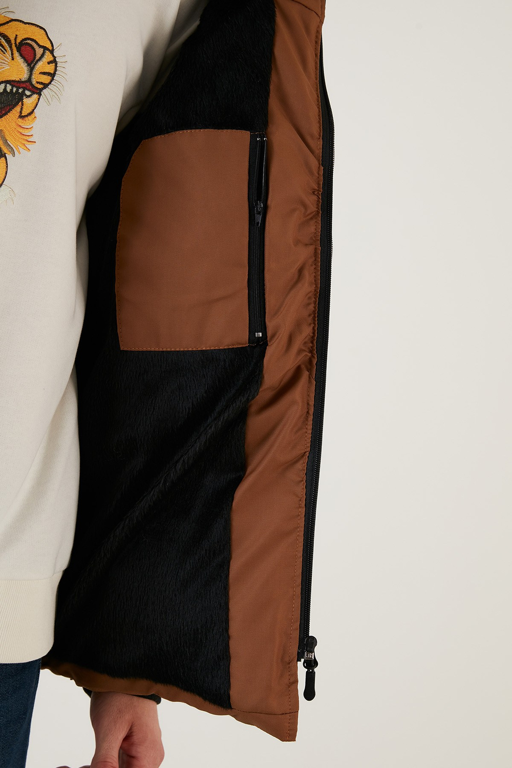 Kapüşonlu Suya ve Rüzgara Dayanıklı Soğuk Geçirmez Slim Fit Erkek Mont 5717101 TABA