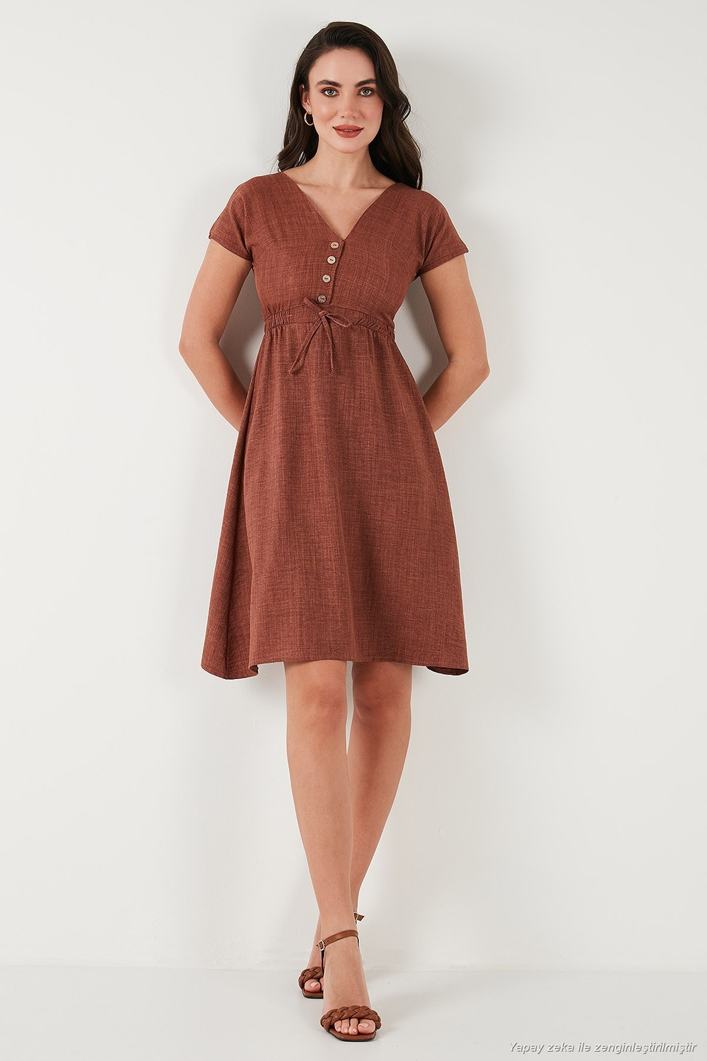 Önü Düğmeli V Yaka Regular Fit Kısa Kollu Midi Kadın Elbise 5865747 KAHVE