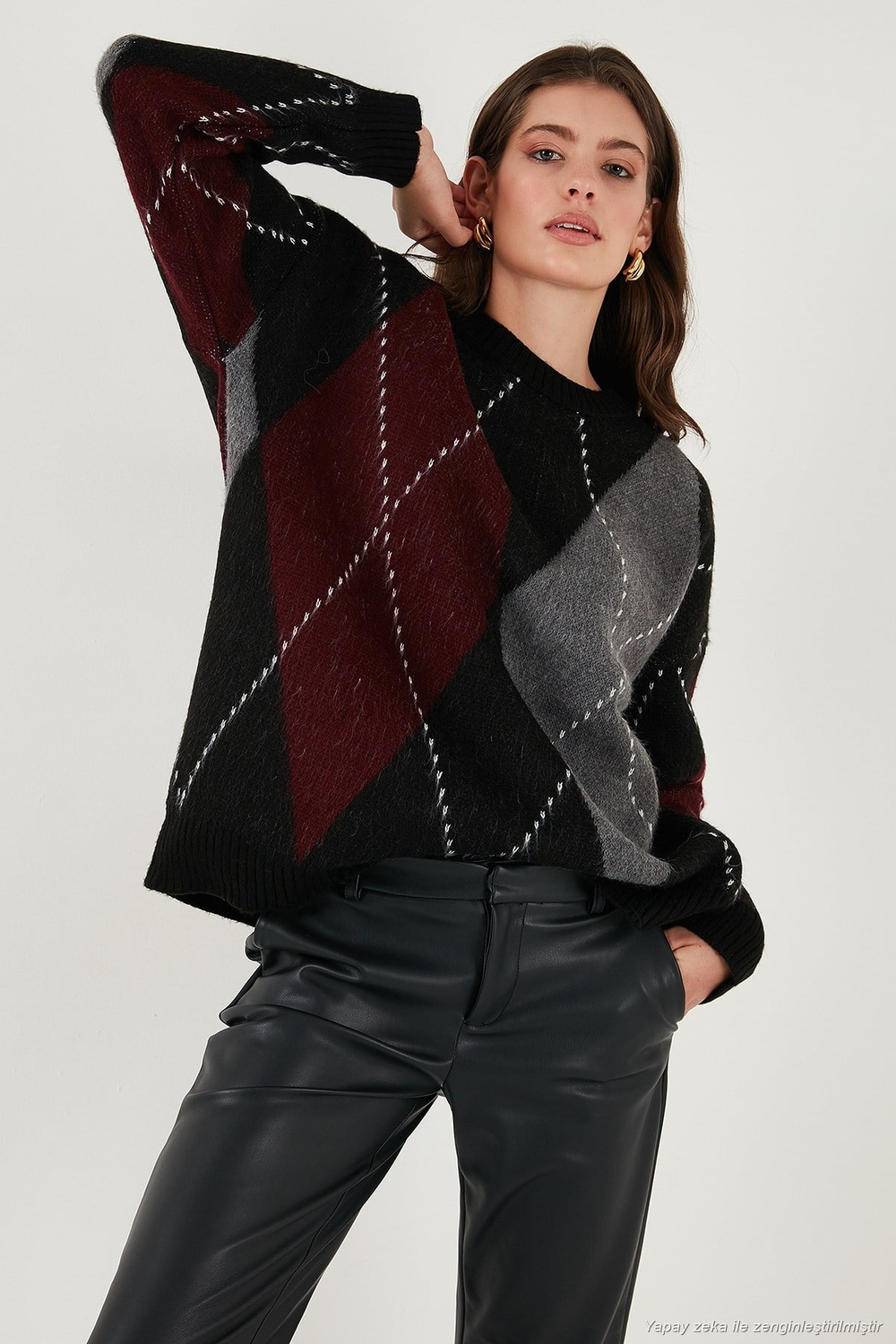 Oversize Fit Bisiklet Yaka Baklava Desenli Kadın Kazak 4615578 SİYAH