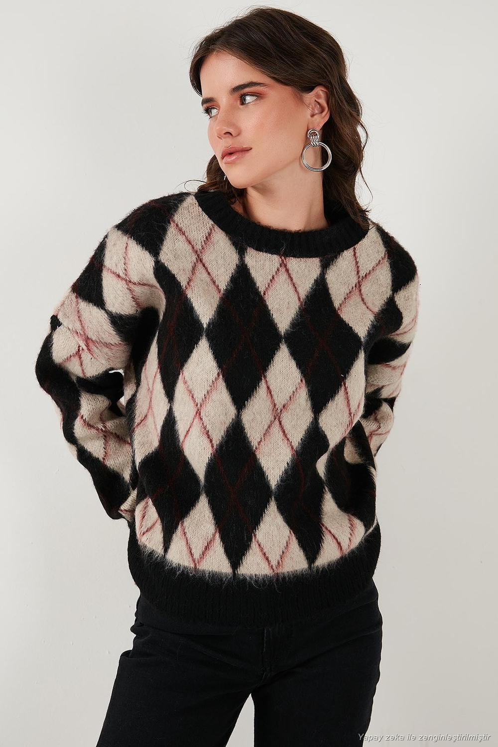 Oversize Fit Bisiklet Yaka Baklava Desenli Yumuşak Dokulu Kadın Kazak 4616223 SİYAH