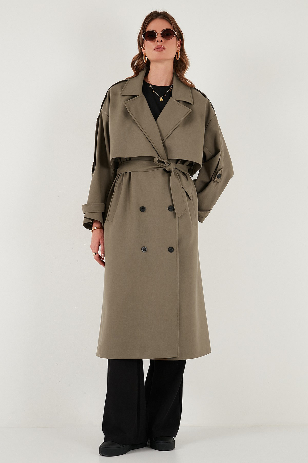 Oversize Fit Kruvaze Yaka Düğmeli Kemerli Uzun Kadın Trençkot 6839476 KARAMEL