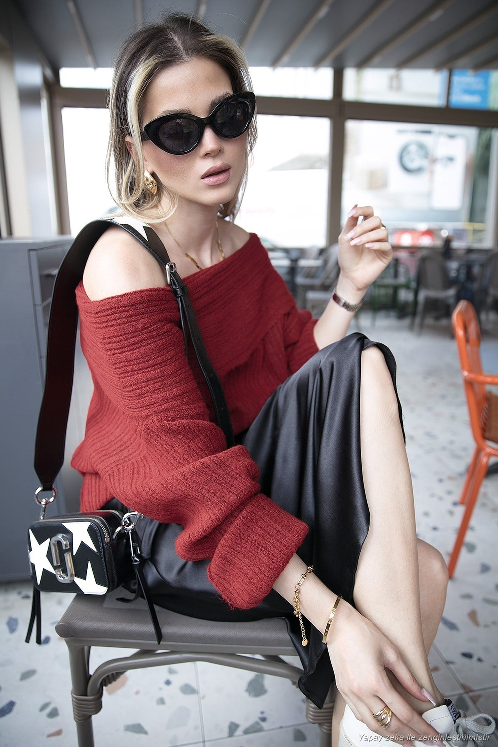 Oversize Fit Madonna Yaka Triko Kadın Kazak 4615216 KIRMIZI