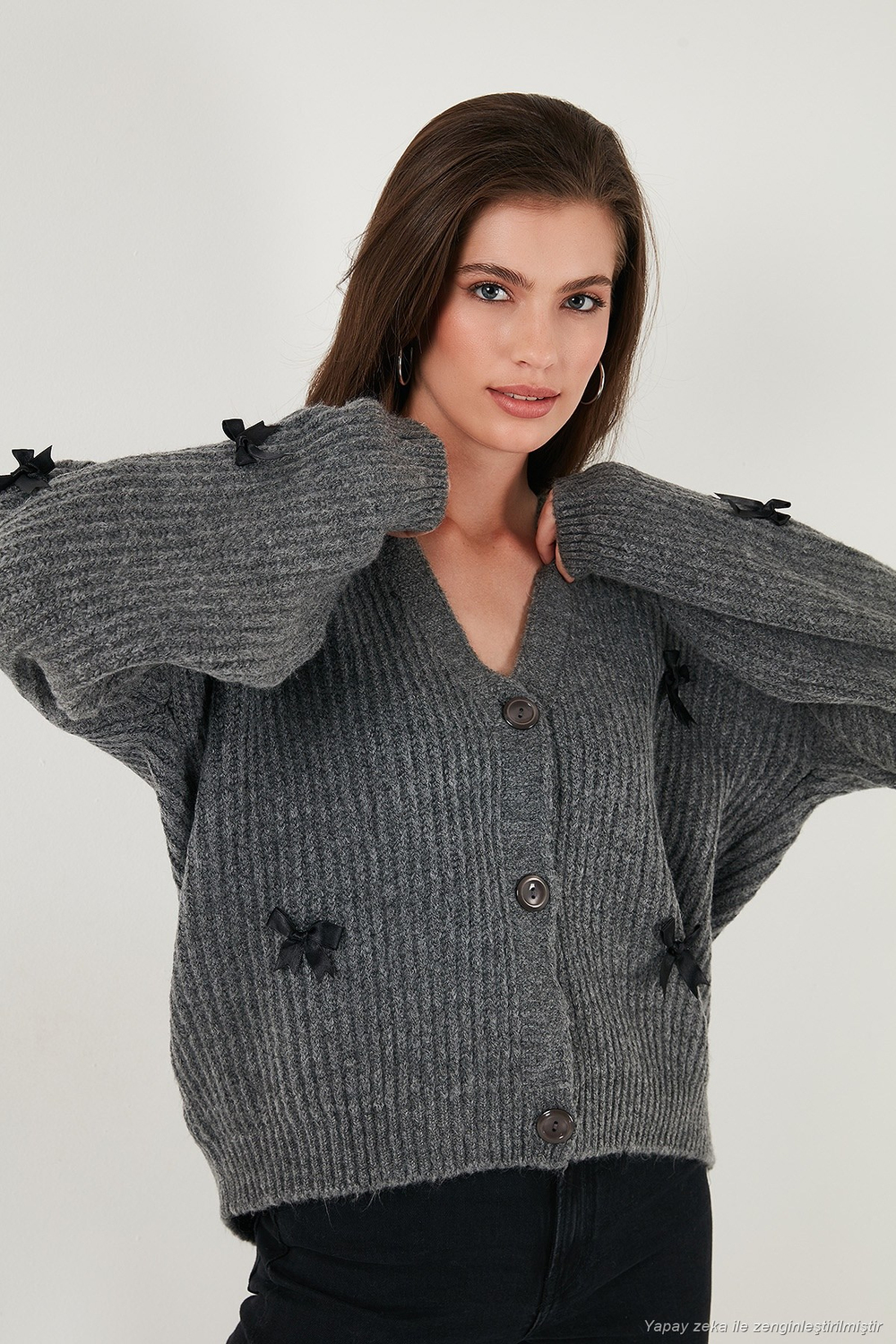 Oversize Fit V Yaka Fiyonk Detaylı Düğmeli Kadın Hırka 4615577 ANTRASİT