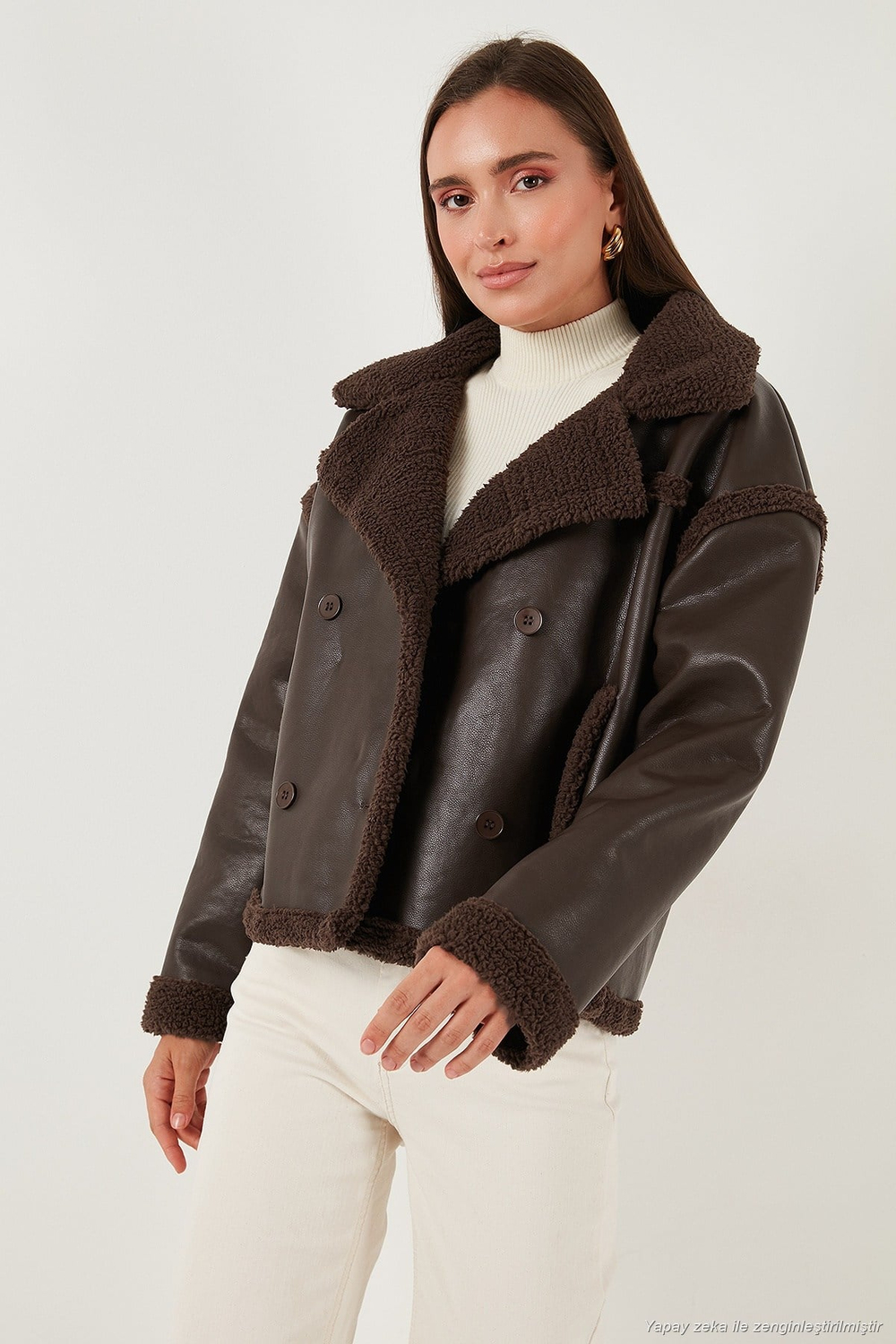 Oversize Kruvaze Yaka Peluş Detaylı Suni Deri Biker Ceket Kadın Mont 6810247 KAHVE