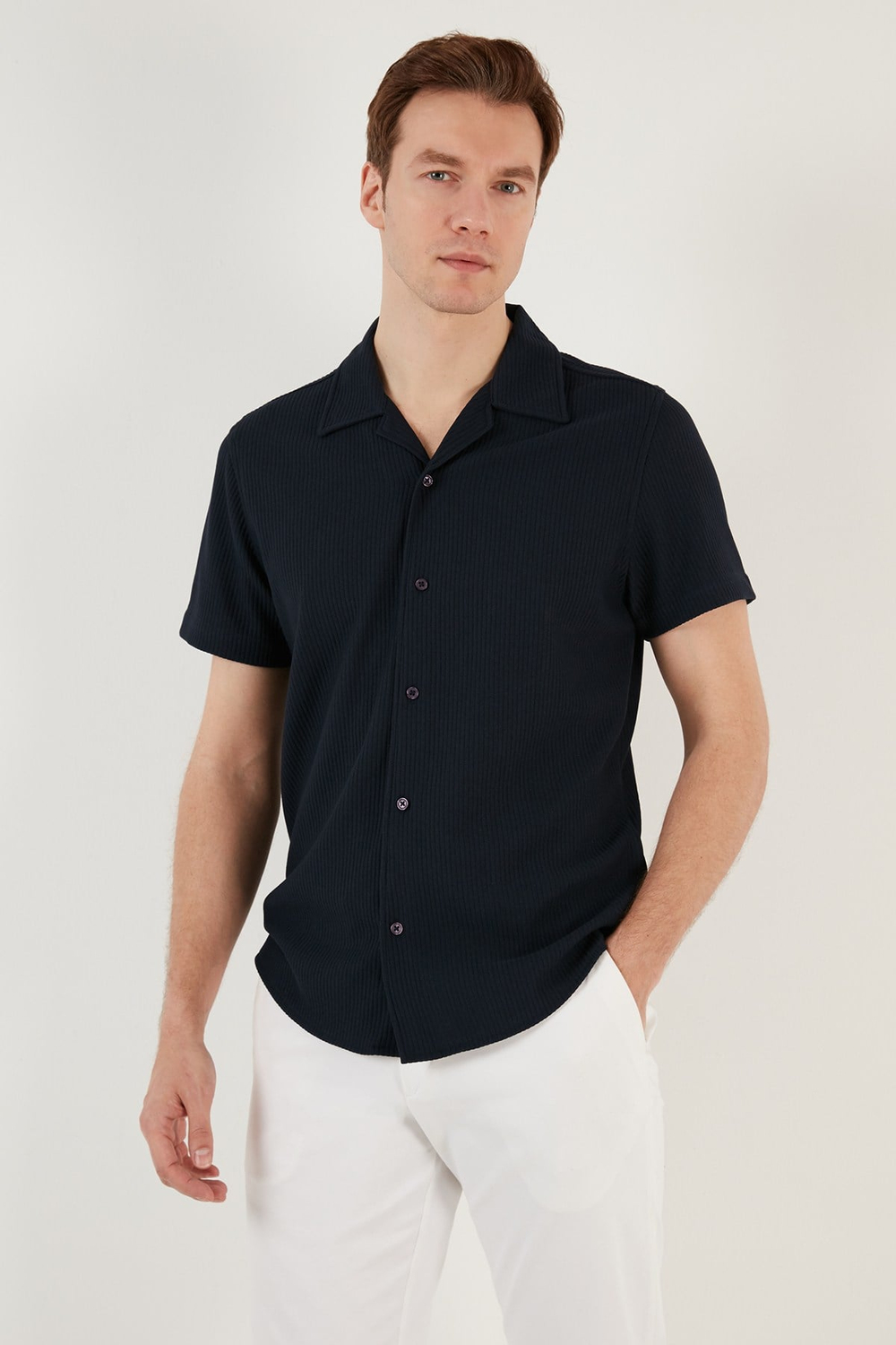 Pamuk Karışımlı Apaş Yaka Kısa Kollu Regular Fit Erkek Gömlek CF24S115882 LACİVERT