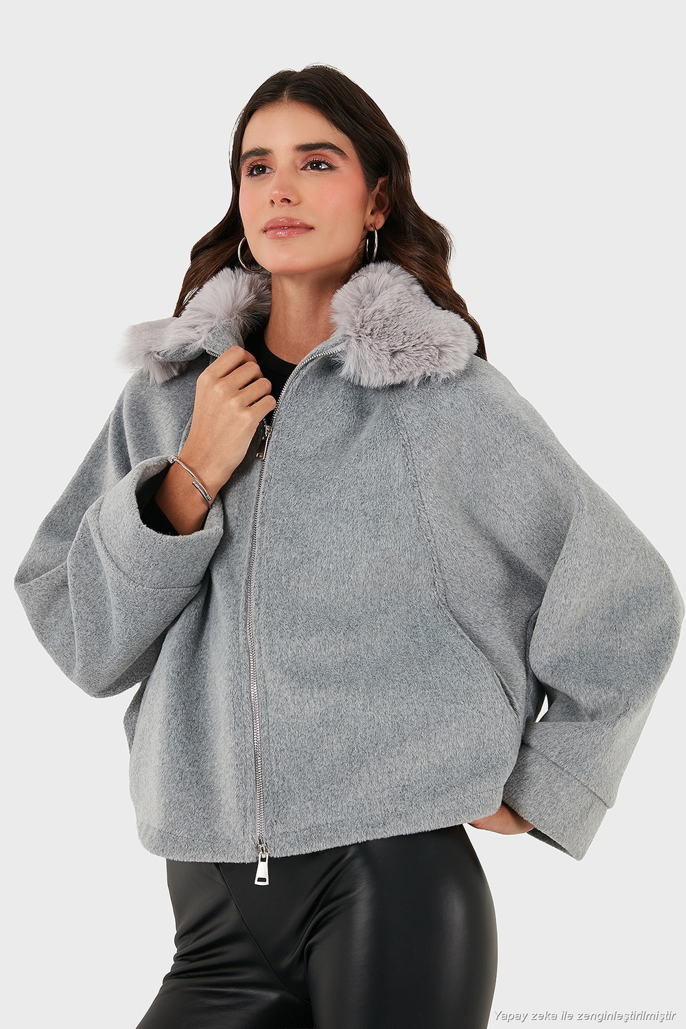 Pamuk Karışımlı Oversize Kürklü Yaka Yarasa Kol Kışa Kaşe Kadın Mont 6839660 GRİ