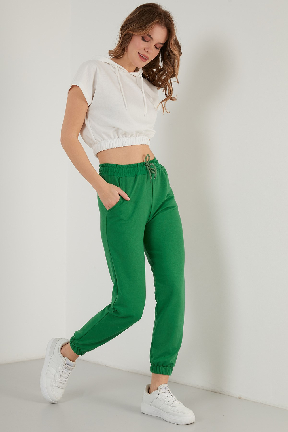 Pamuklu Beli ve Paçası Lastikli Basic Jogger Kadın Eşofman Altı 5864171 BENETTON