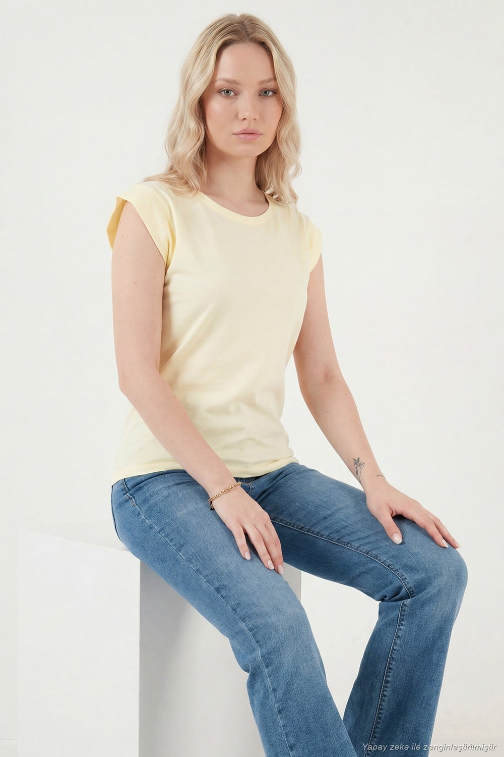 Pamuklu Bisiklet Yaka Kolsuz Kadın T Shirt 5864019 SARI