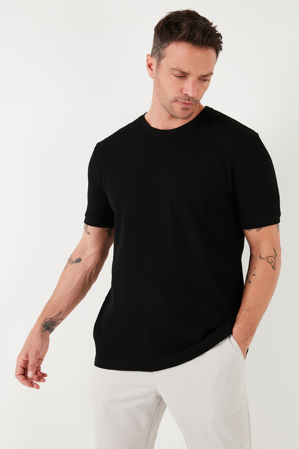 Pamuklu Bisiklet Yaka Regular Fit Basic Erkek T Shirt 5902759 SİYAH
