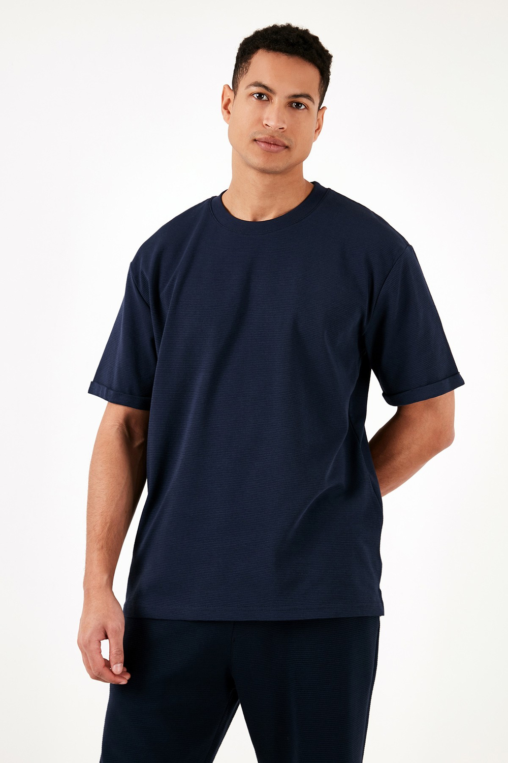 Pamuklu Bisiklet Yaka Regular Fit Basic Erkek T Shirt 5902731 İNDİGO