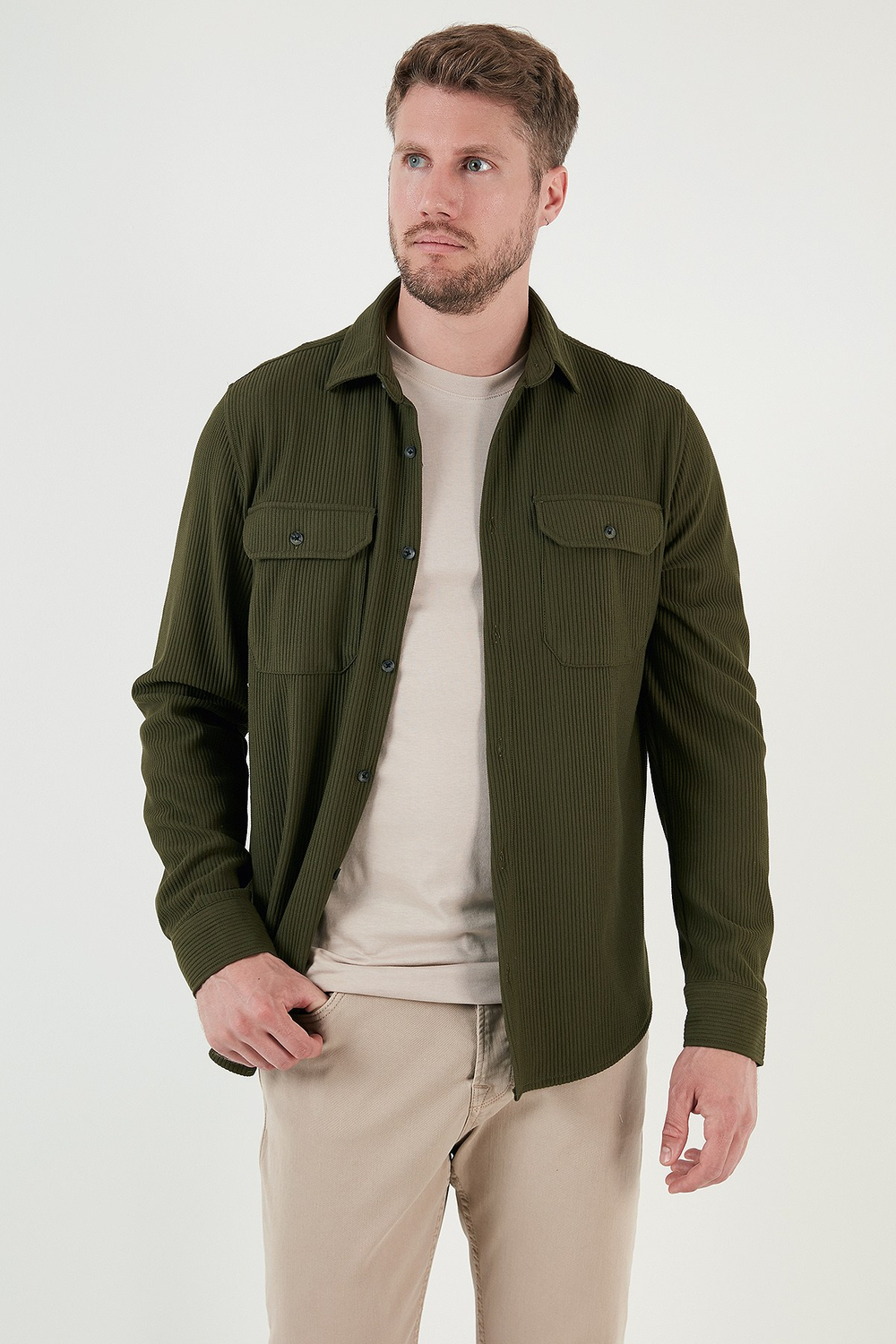 Pamuklu Çift Cepli Uzun Kollu Regular Fit Kışlık Erkek Gömlek CF24W127221 HAKİ
