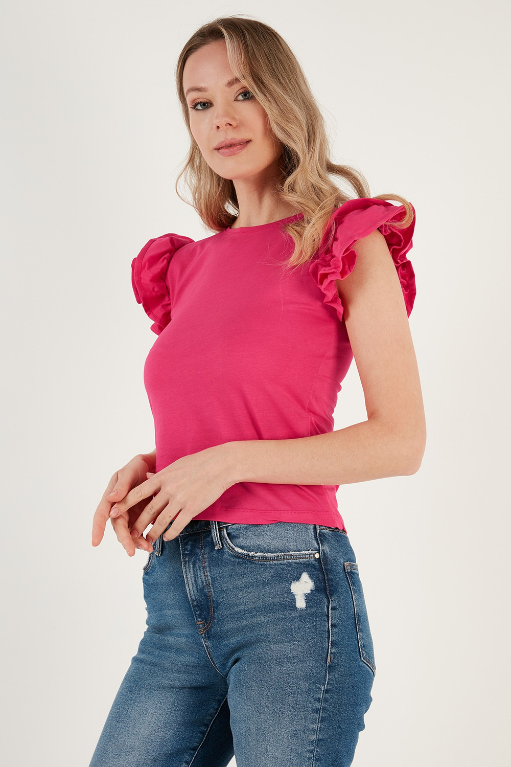 Pamuklu Kolları Fırfırlı Slim Fit Bisiklet Yaka Kadın T Shirt 5864500 FUŞYA