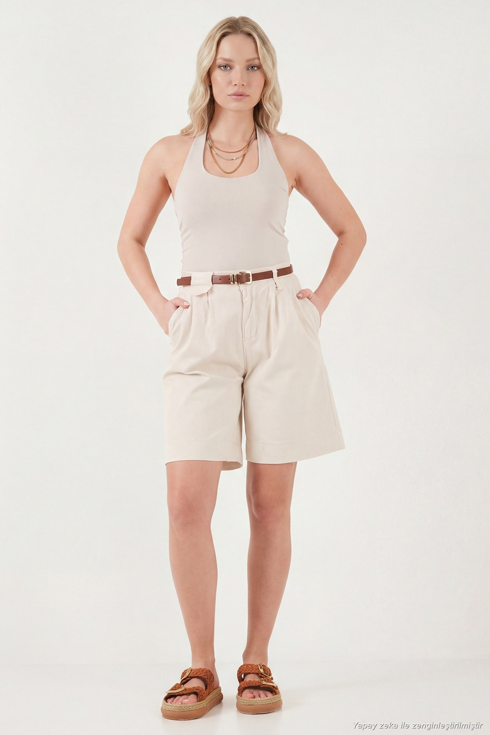 Pamuklu Loose Fit Pileli Kemerli Bermuda Kadın Şort 668YP5439 TAŞ