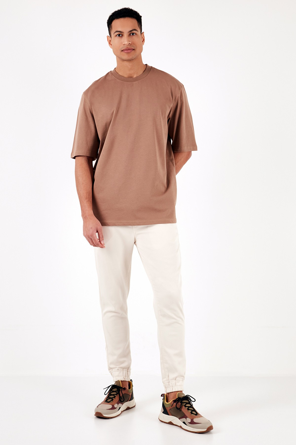 Pamuklu Oversize Bisiklet Yaka Basic Erkek T Shirt 5902365 TOPRAK