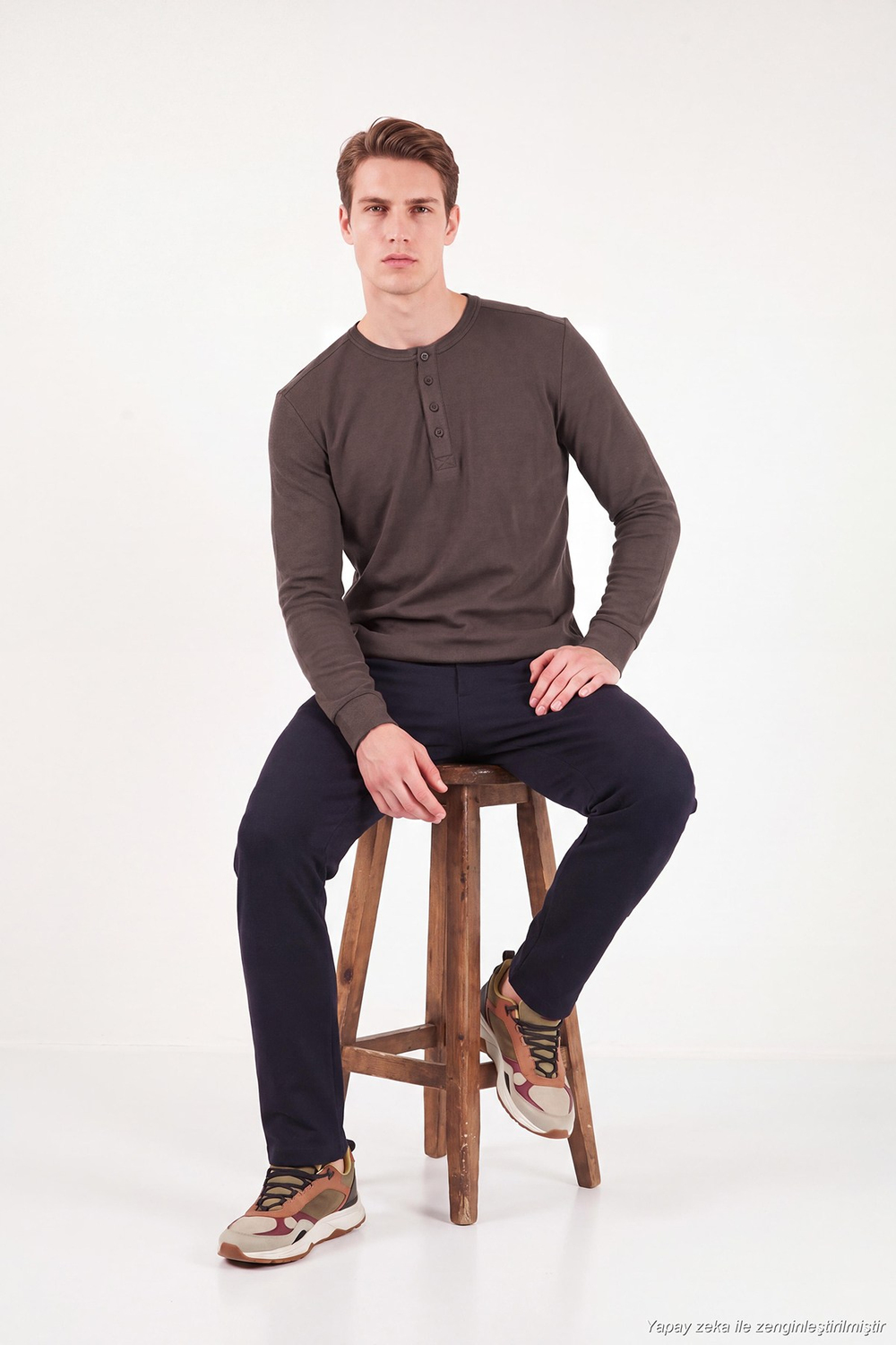 Pamuklu Regular Fit Düğmeli Bisiklet Yaka Erkek Sweat 5905852 KAHVE