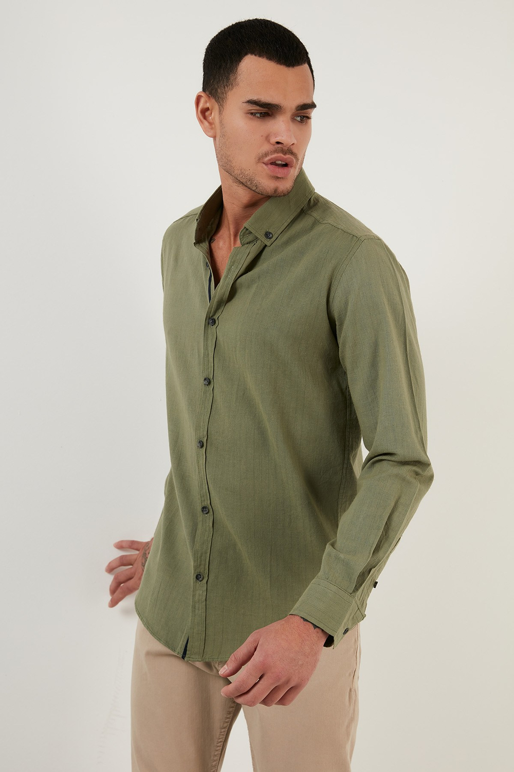 Pamuklu Regular Fit Düğmeli Yaka Erkek Gömlek CF20S111871 HAKİ
