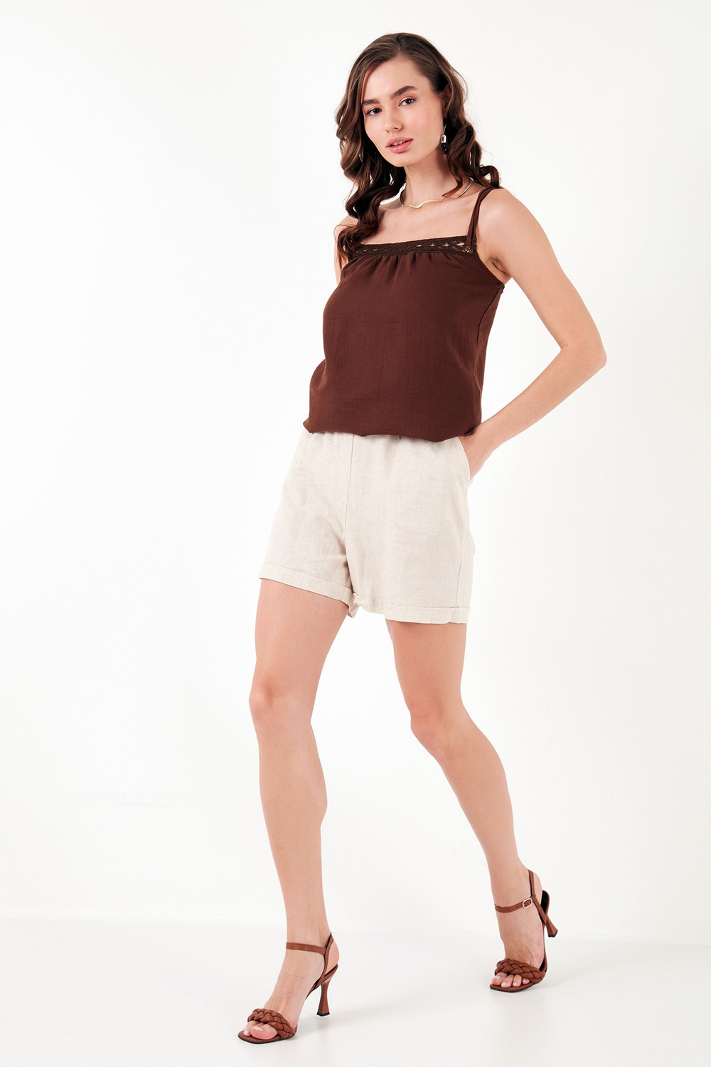 Pamuklu Regular Fit İp Askılı Kadın Bluz 611BZ0299 KAHVE