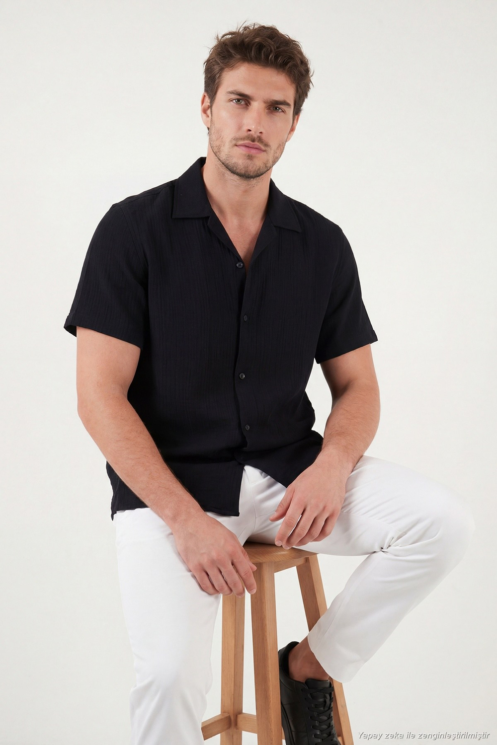 Pamuklu Regular Fit Klasik Yaka Kısa Kollu Erkek Gömlek CF26S125404 SİYAH