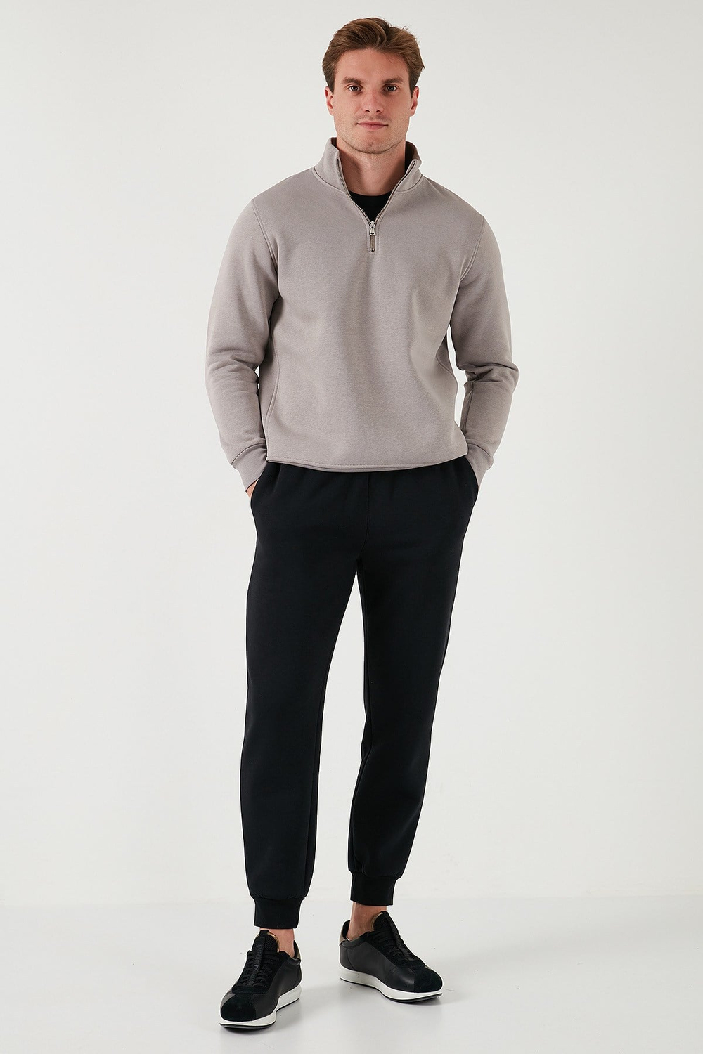 Pamuklu Regular Fit Normal Bel Cepli Erkek Eşofman Altı 5908060 SİYAH