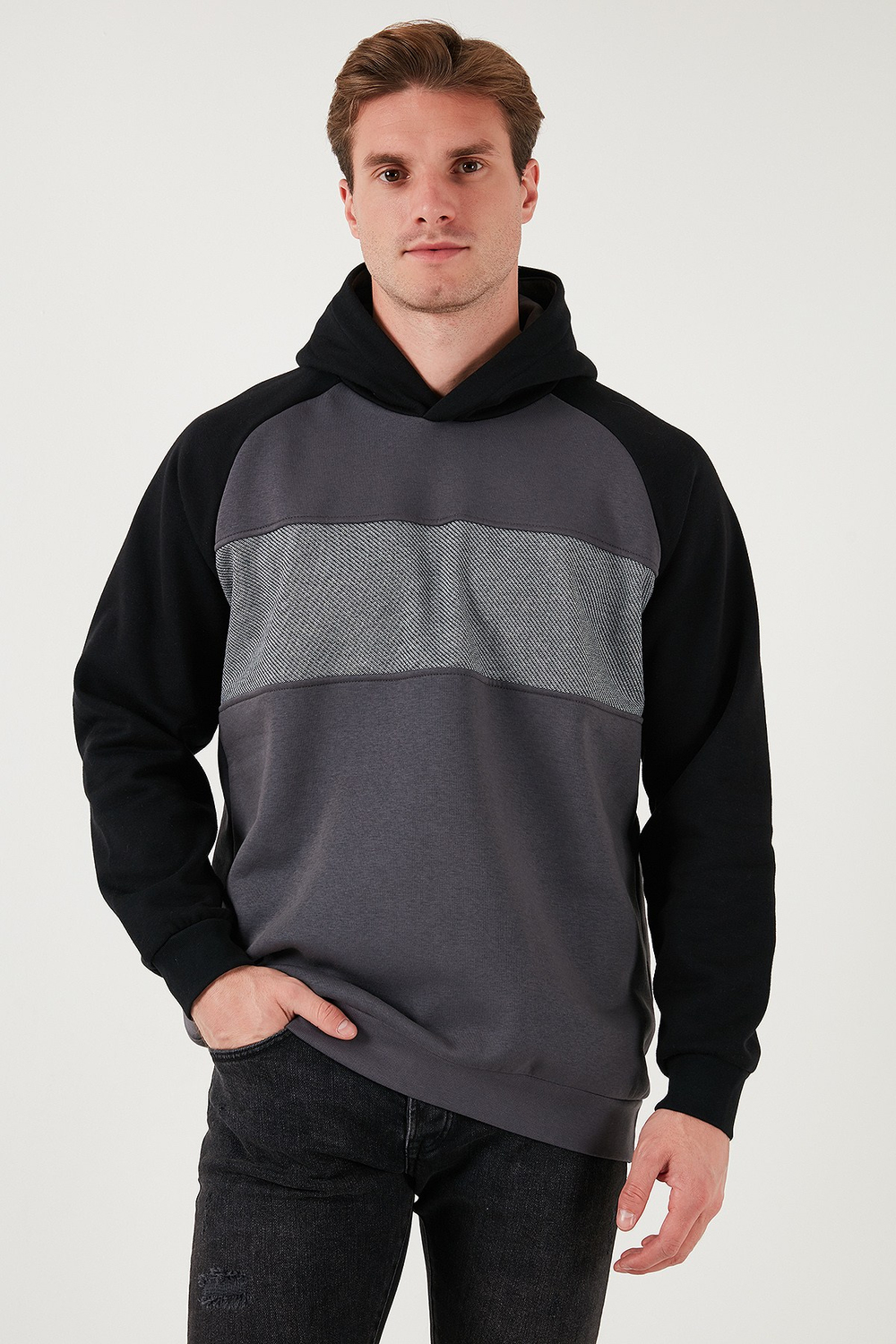 Pamuklu Regular Fit Renk Bloklu Kapüşonlu Erkek Sweat 5905771 SİYAH