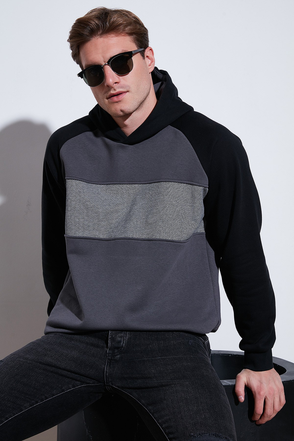 Pamuklu Regular Fit Renk Bloklu Kapüşonlu Erkek Sweat 5905771 SİYAH